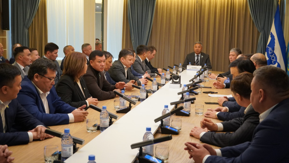 Қара киска порно